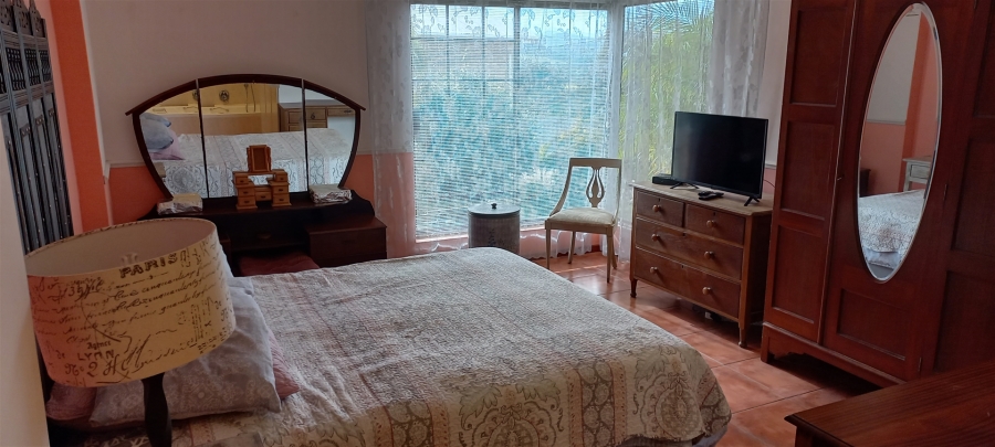 5 Bedroom Property for Sale in Bonnievale Western Cape